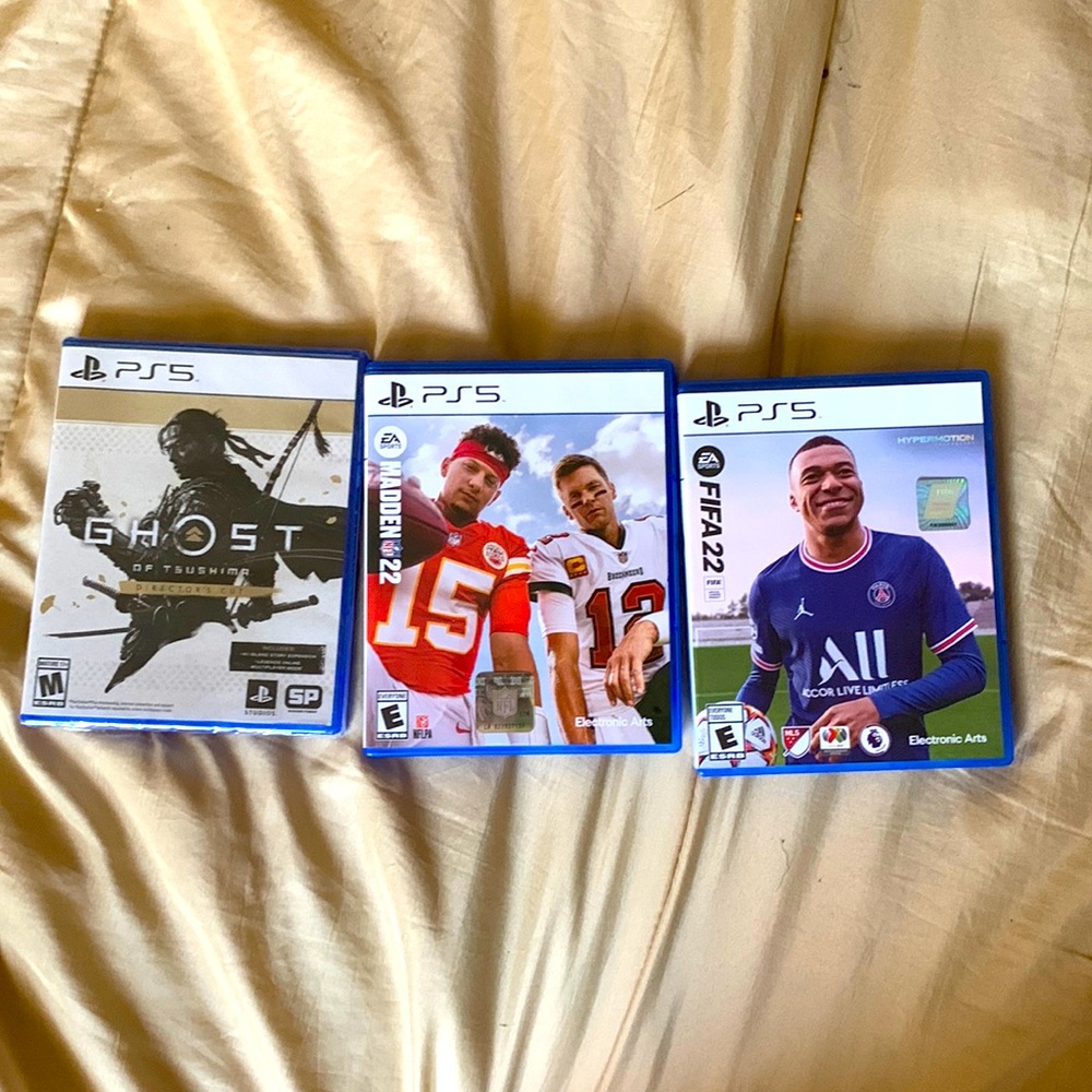 Playstation 5 video games (quantity 3 for price of 1)